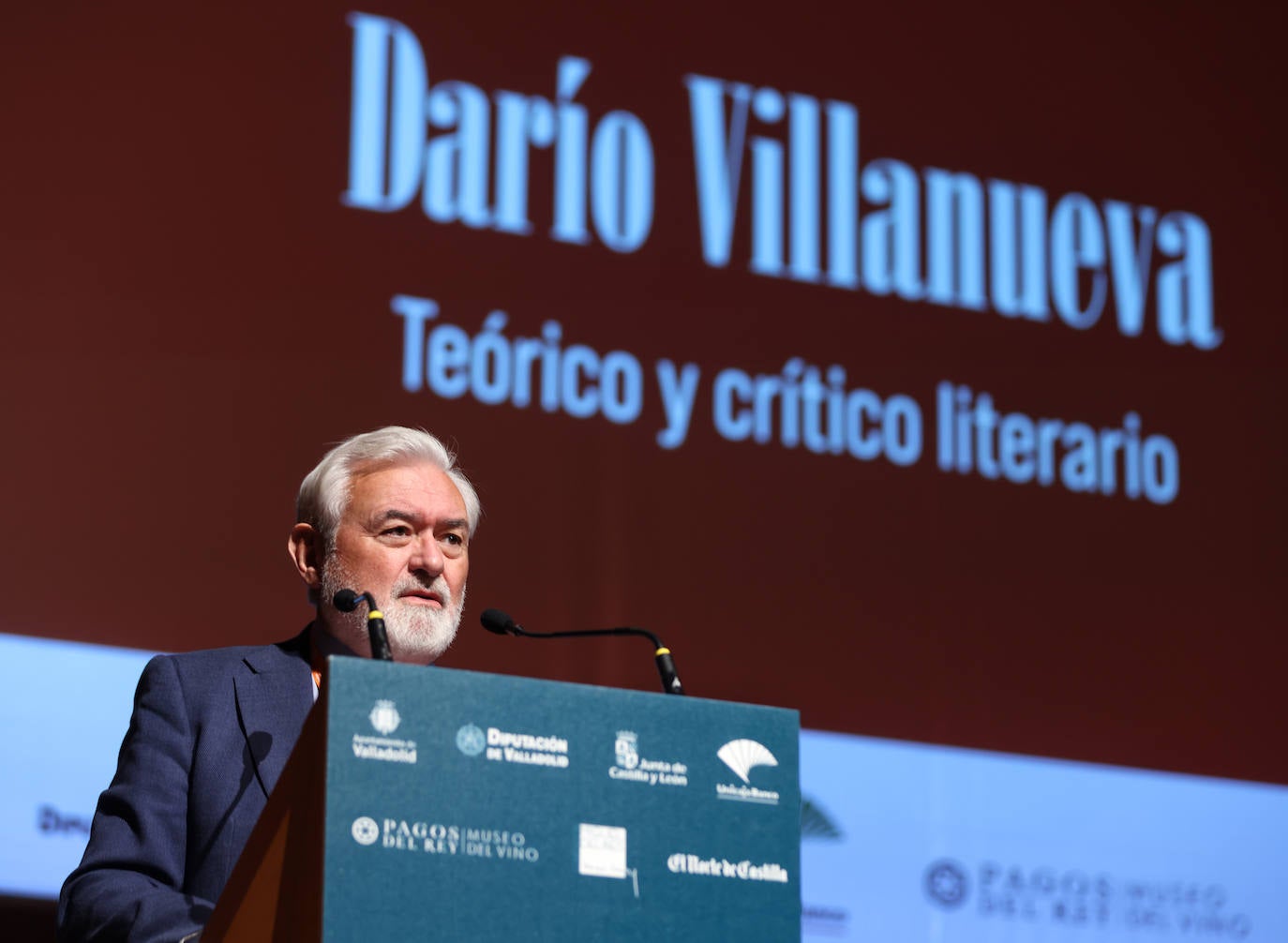 El teórico y crítico literario habló sobre periodismo y posverdad