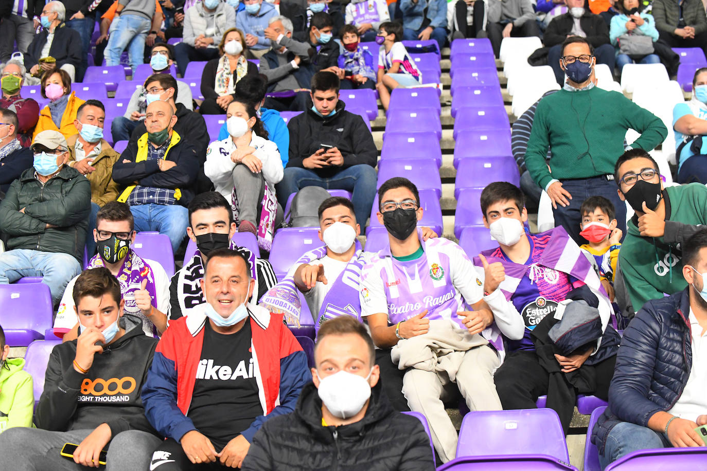 Aficionados vallisoletanos en el Zorrilla durante el encuentro contra el Málaga. 