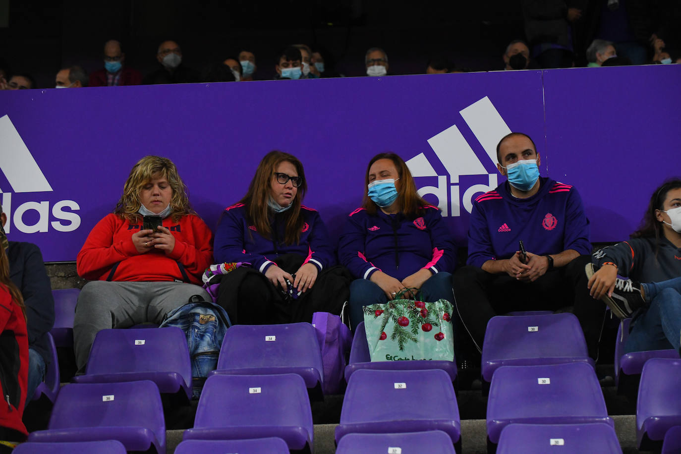 Aficionados vallisoletanos en el Zorrilla durante el encuentro contra el Málaga. 