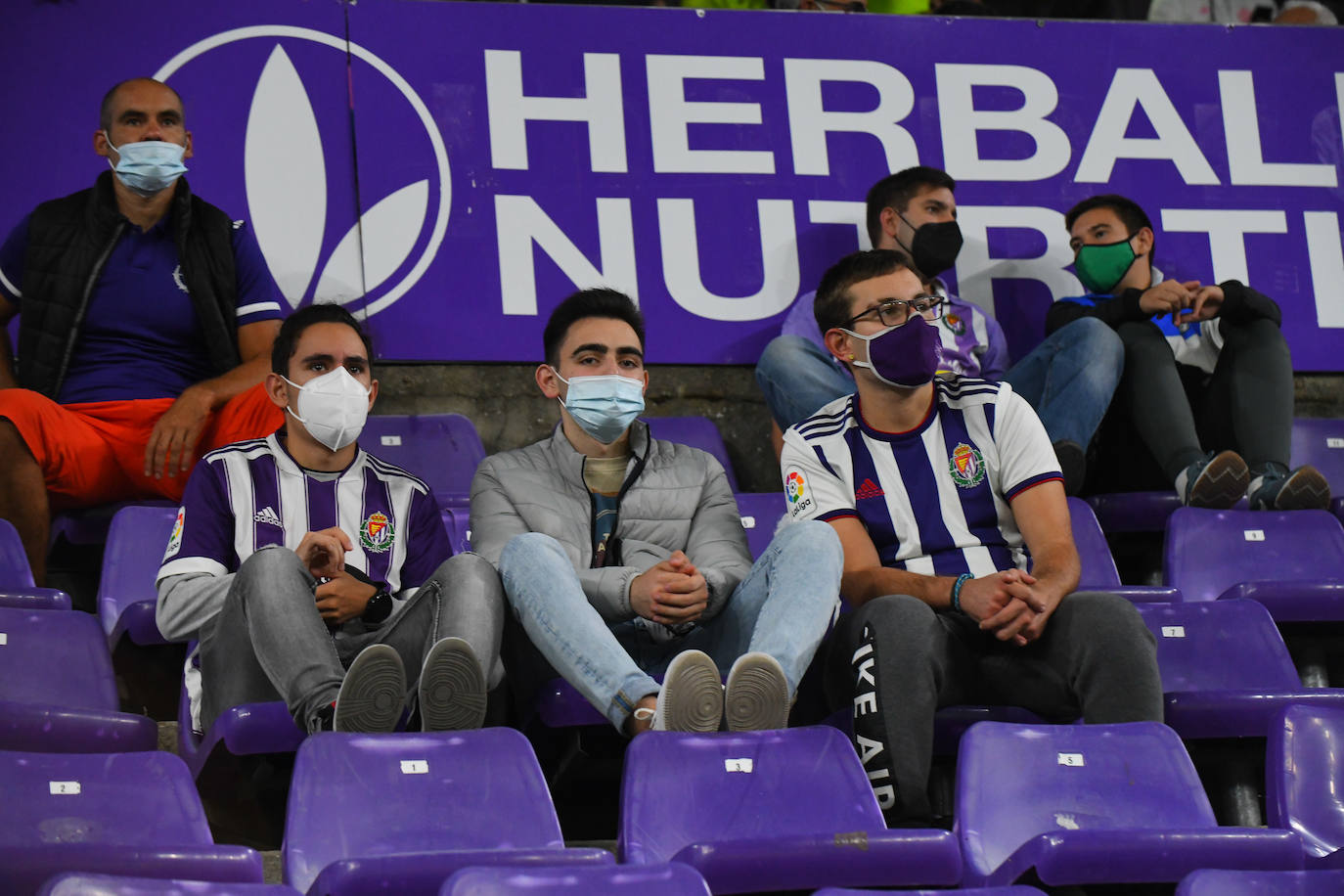 Aficionados vallisoletanos en el Zorrilla durante el encuentro contra el Málaga. 