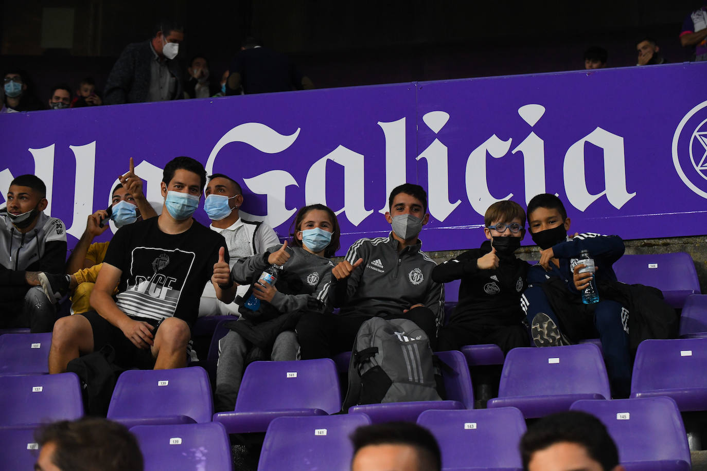 Aficionados vallisoletanos en el Zorrilla durante el encuentro contra el Málaga. 