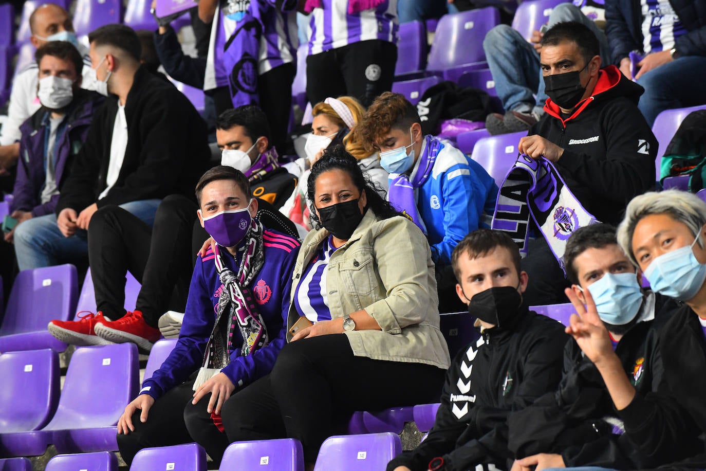 Aficionados vallisoletanos en el Zorrilla durante el encuentro contra el Málaga. 