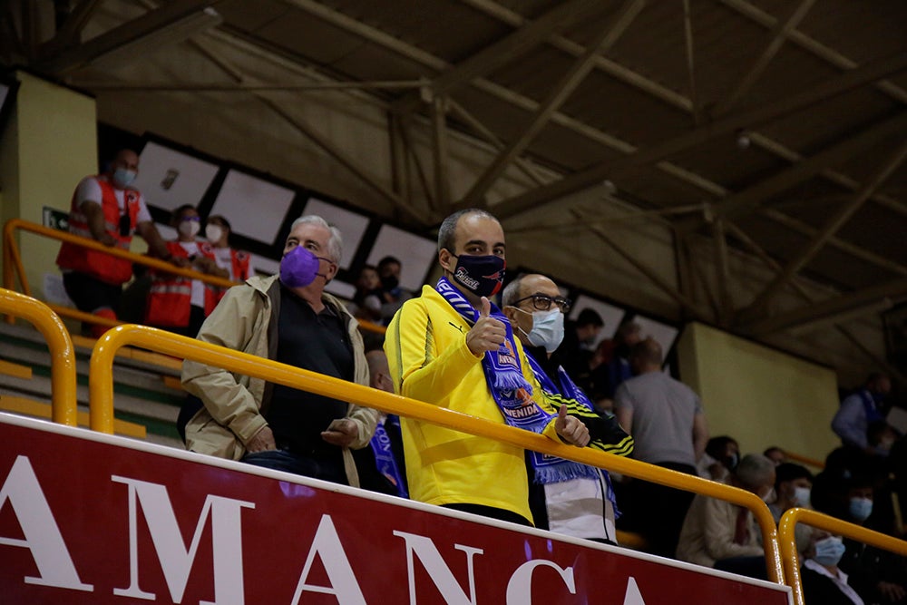 Würzburg empieza a recuperar el ambiente de siempre en las noches de Euroliga para presenciar la sufrida victoria del CB Avenida