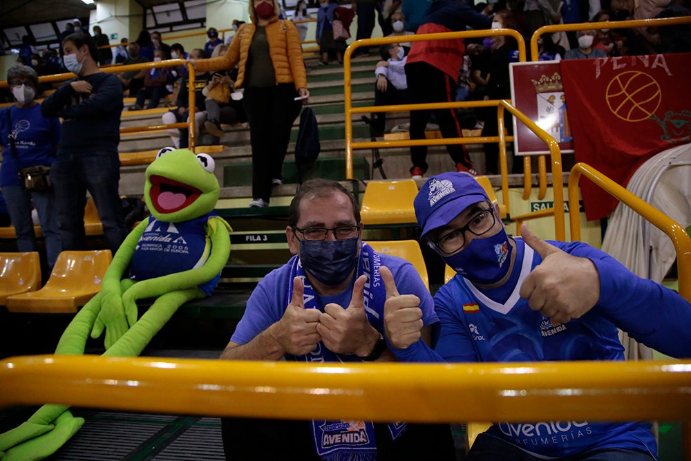 Würzburg empieza a recuperar el ambiente de siempre en las noches de Euroliga para presenciar la sufrida victoria del CB Avenida