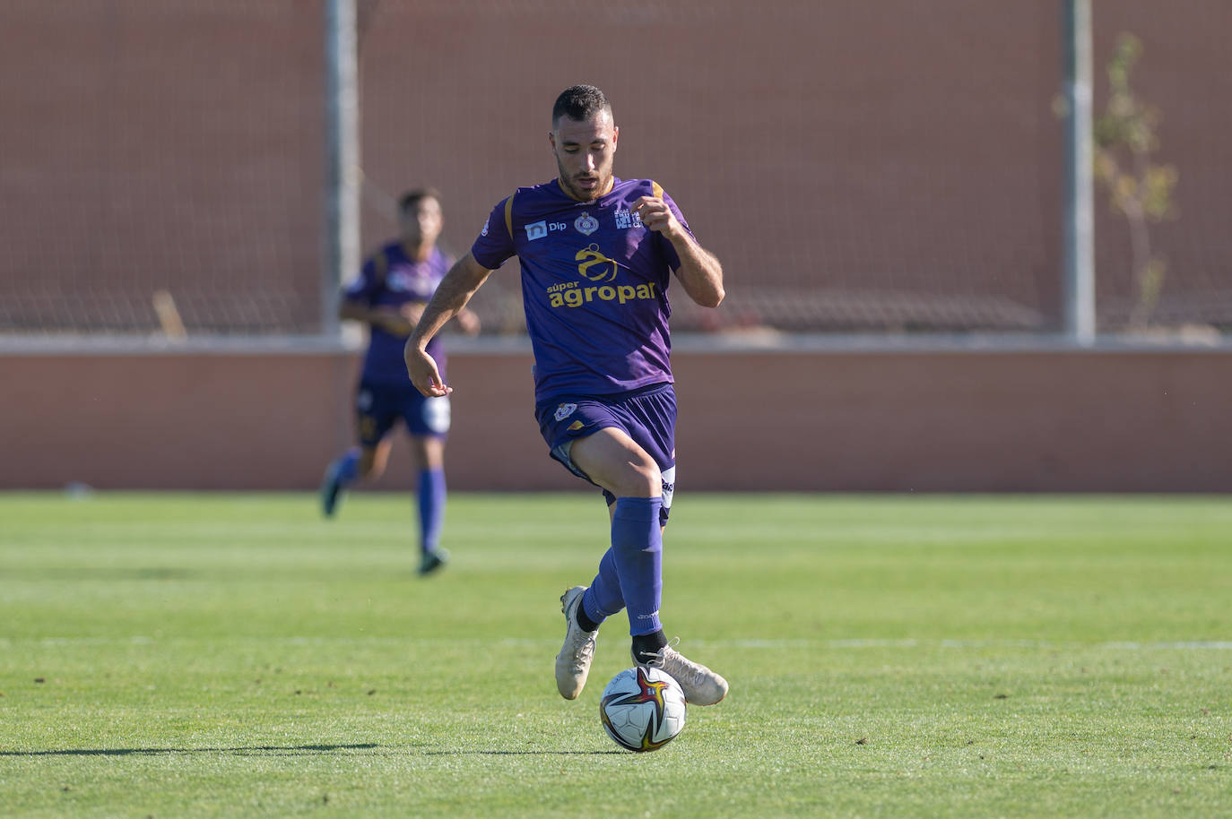 El equipo palentin suma la segunda victoria consecutiva en RFEF.