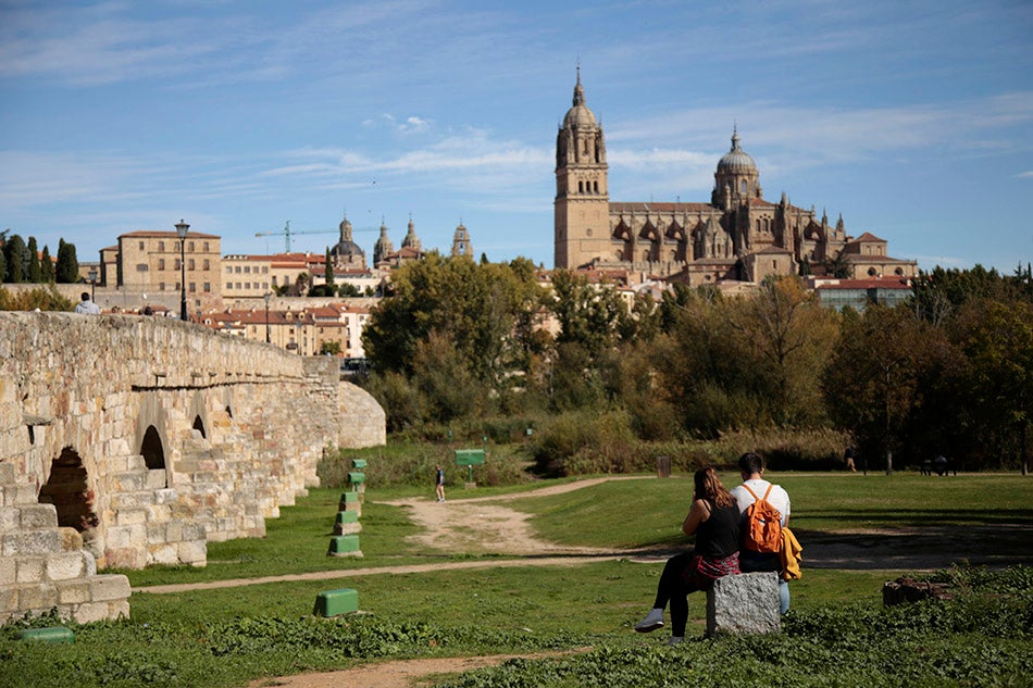 Las calles de Salamanca muestran un gran ambiente turístico con motivo del puente del 12 de octubre