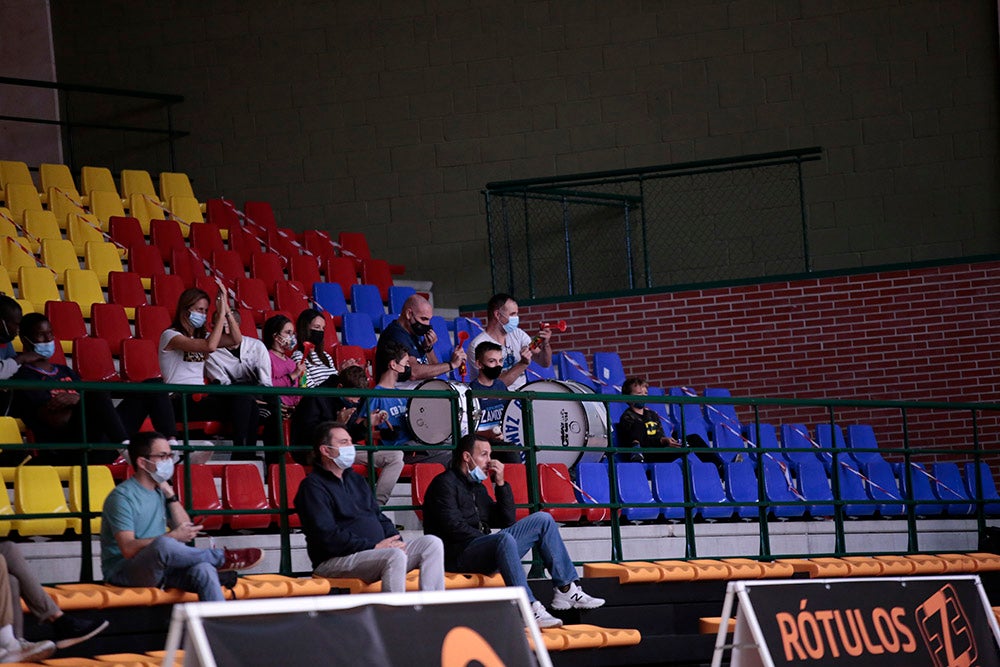 Duro correctivo para el Aquimisa Carbajosa en el debut liguero ante el Zamora Enamora (60-85)