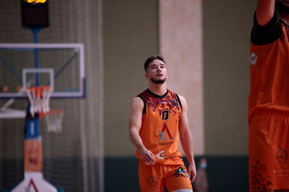 Duro correctivo para el Aquimisa Carbajosa en el debut liguero ante el Zamora Enamora (60-85)