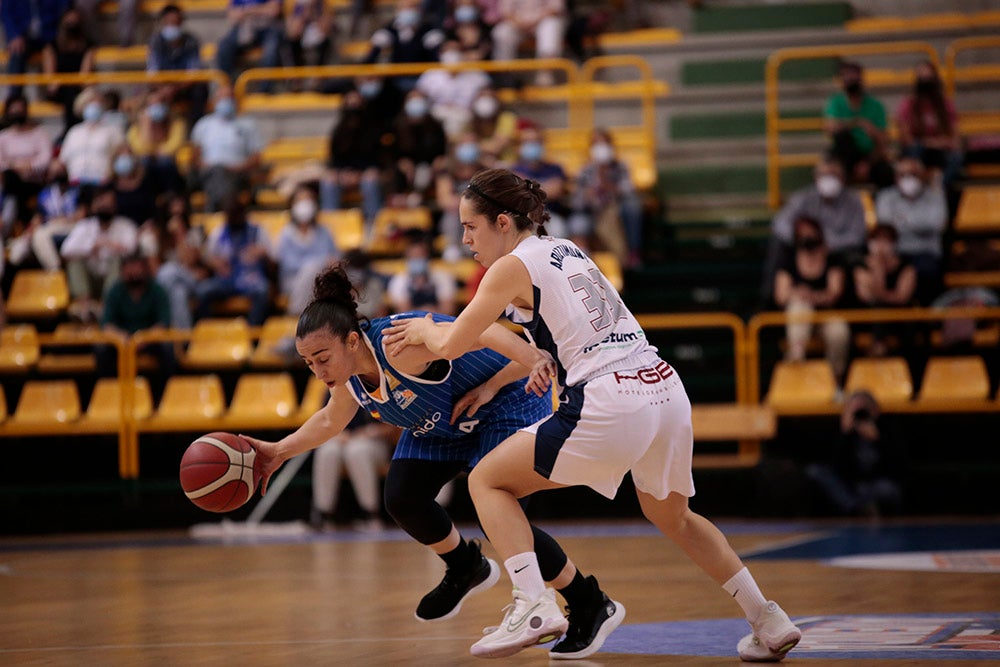 Avenida se pone serio en defensa y suma una más en la Liga (70-47)