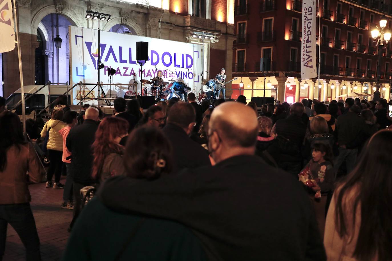 Concierto de los Cañoneros en el evento 'Valladolid. Plaza mayor del Vino'.