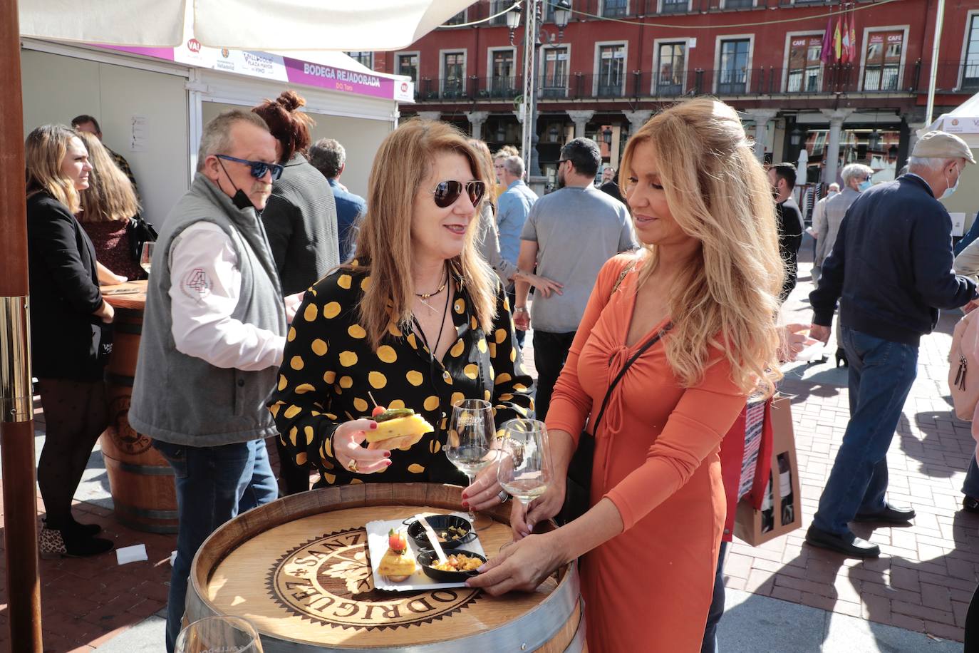 Fotos: Ambientazo durante la jornada del domingo en el evento &#039;Valladolid. Plaza Mayor del Vino&#039; (2/2)