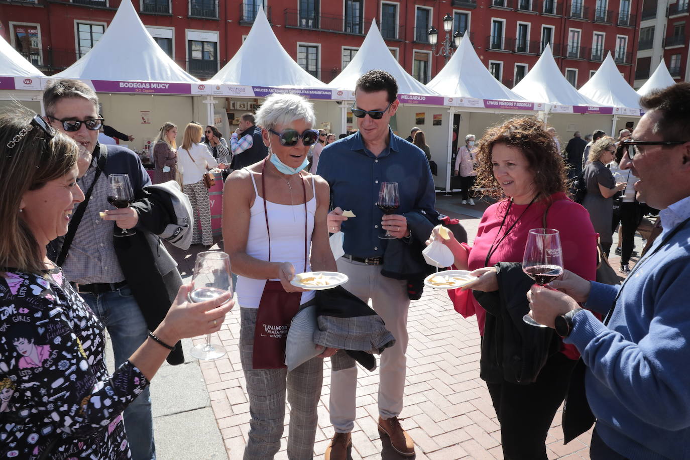 Fotos: Ambientazo durante la jornada del domingo en el evento &#039;Valladolid. Plaza Mayor del Vino&#039; (2/2)