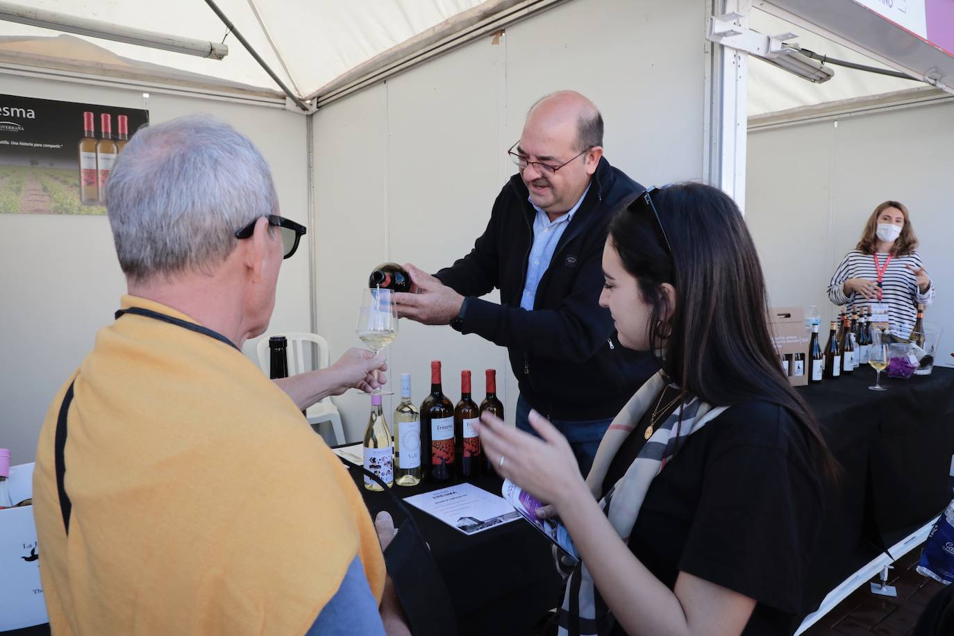 Fotos: Ambientazo durante la jornada del domingo en el evento &#039;Valladolid. Plaza Mayor del Vino&#039; (2/2)