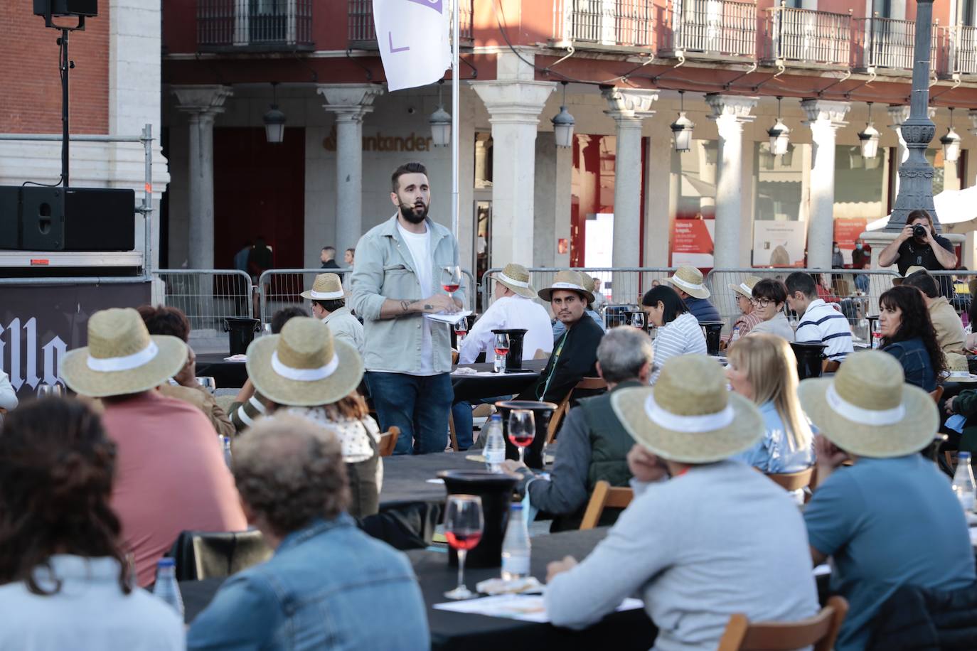 Cata, en la Plaza Mayor. 