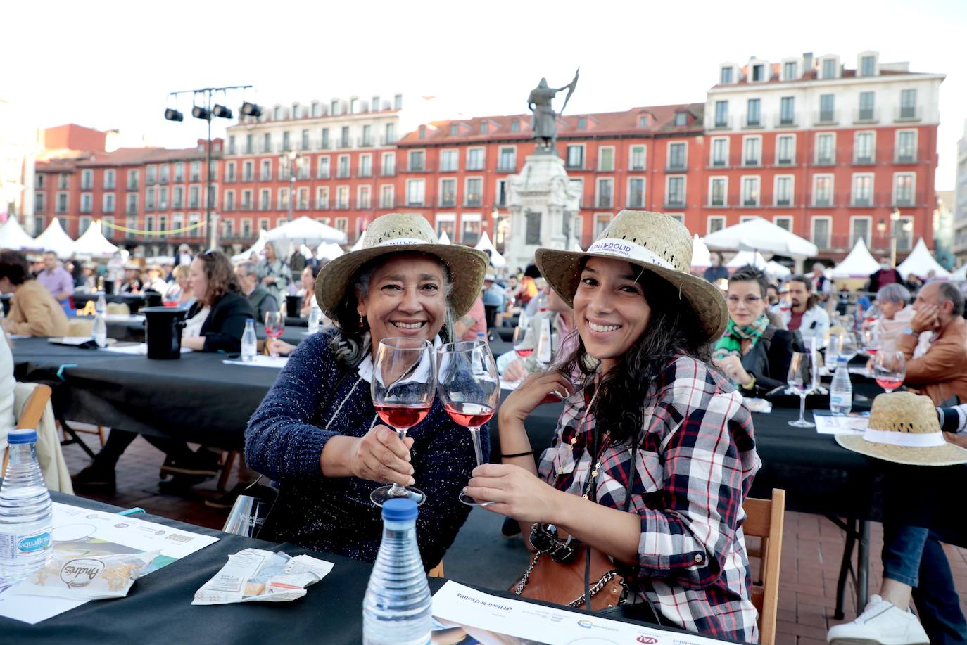 Cata, en la Plaza Mayor. 