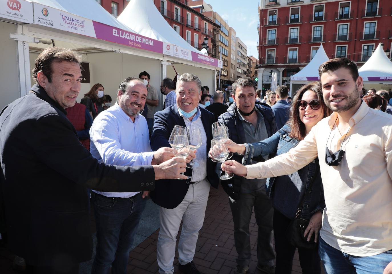 Fotos: Visita a la DO Rueda y ambiente del lunes en &#039;Valladolid. Plaza Mayor del Vino&#039;