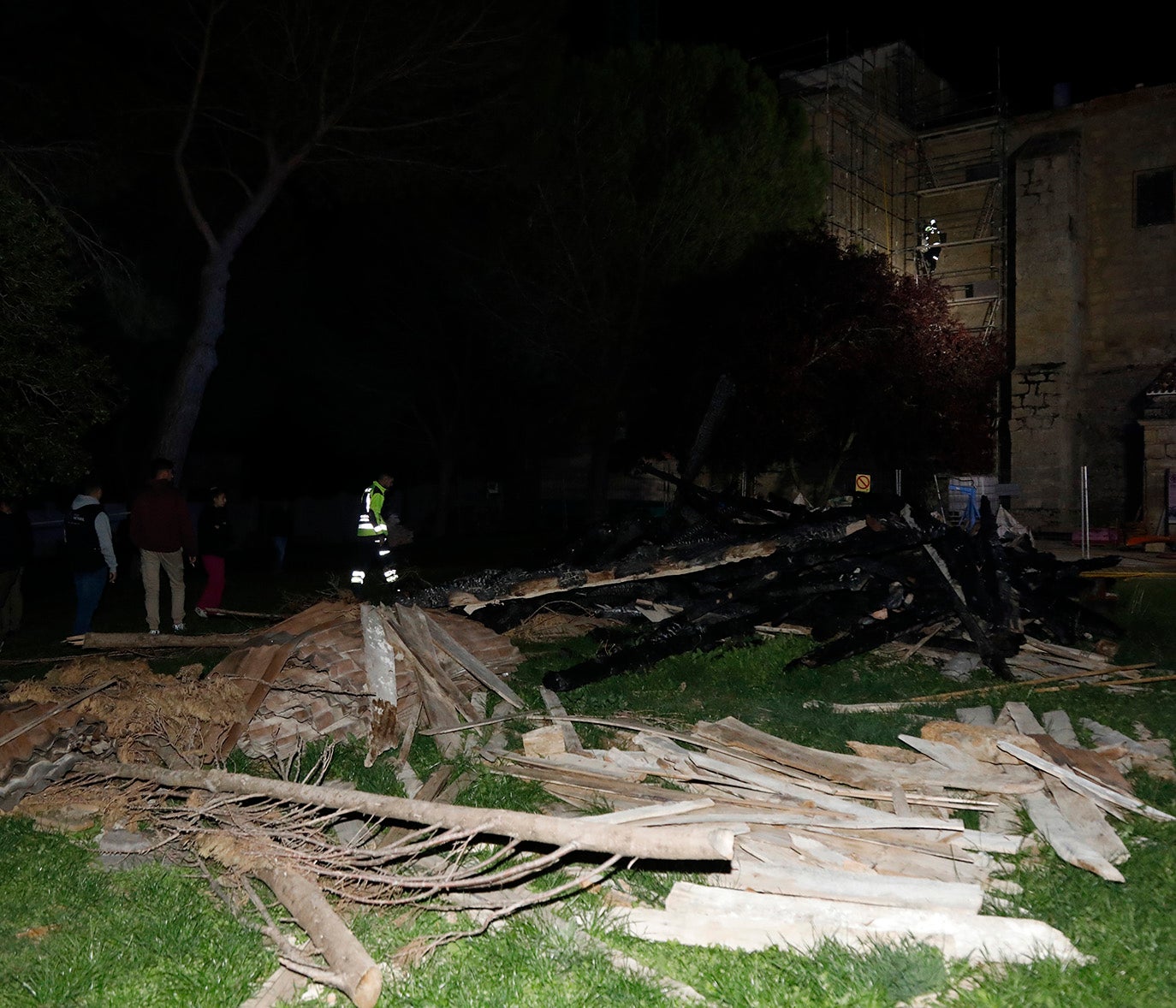 Incendio en el monasterio de Alconada.