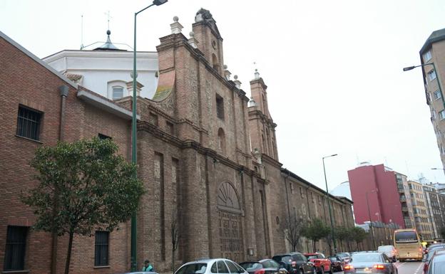 Imagen principal - Cuando el Colegio de los Ingleses de Valladolid elaboraba su propio vino