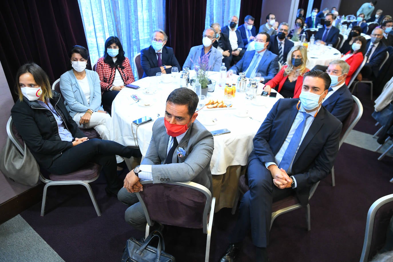 Asistentes al Foro Económico de El Norte.