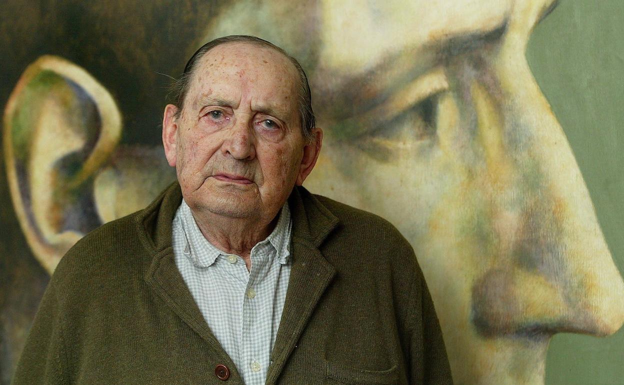 El escritor vallisoletano Miguel Delibes. 