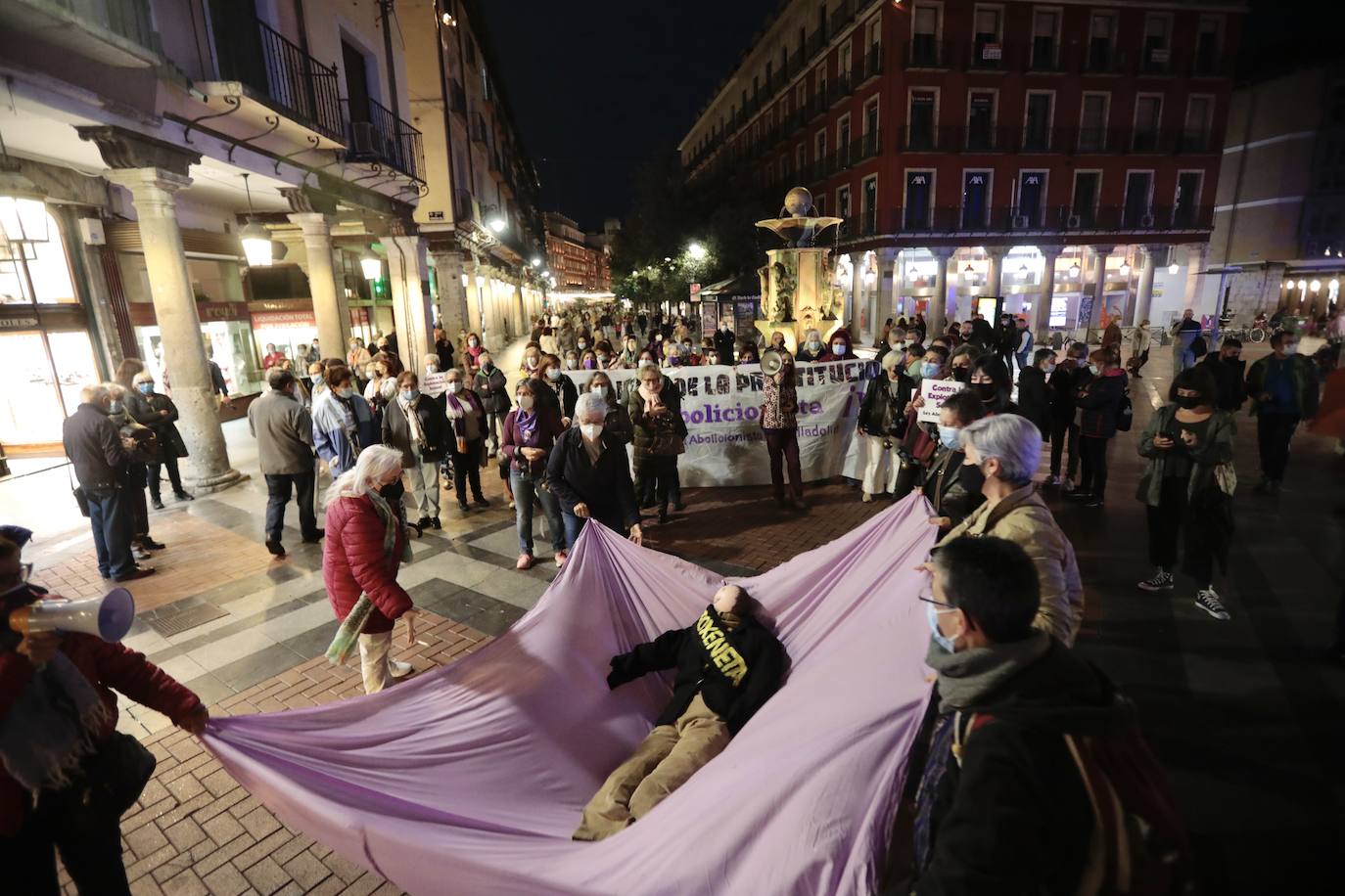 Fotos: Manifestación por la abolición de la prostitución en Valladolid