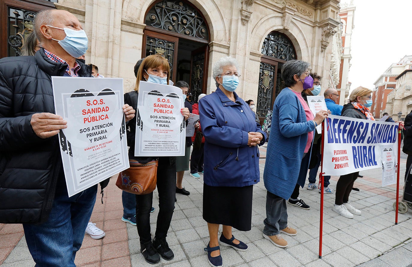 Manifestación en Palencia por la sanidad en el medio rural.