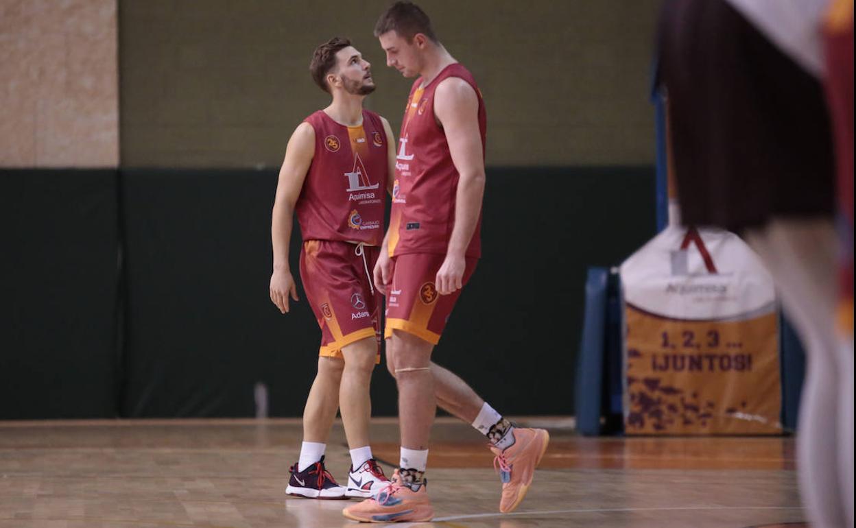 Un festival de triples aniquila al Aquimisa Carbajosa en Melilla (108-74)