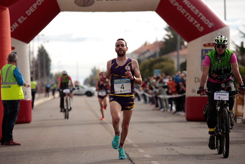 Santa Marta volvió a acoger la salida y llegada de la Media Maratón de la Diputación de Salamanca tras no realizarse el año pasado