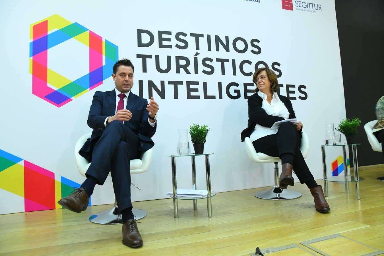 Fotos: La ministra Reyes Maroto clausura en Valladolid la jornada &#039;Destinos turísticos inteligentes&#039;