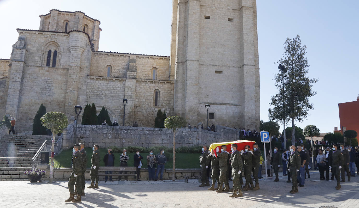 Fotos: Profundo dolor en el funeral militar por Andrés Martín