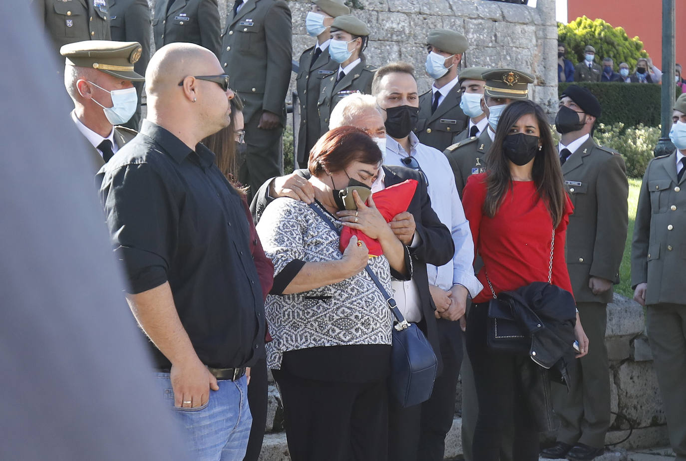 Fotos: Profundo dolor en el funeral militar por Andrés Martín