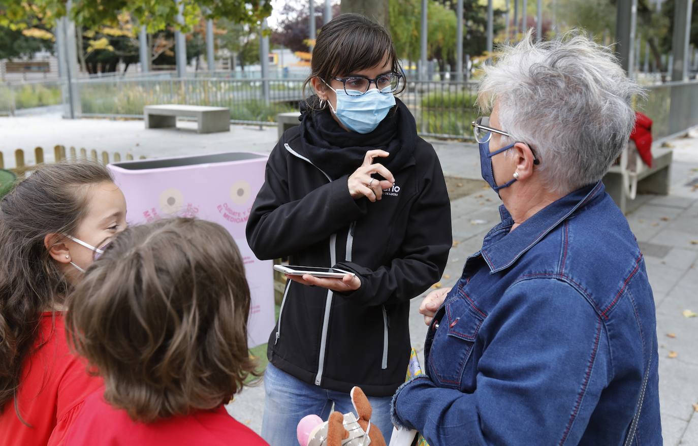Fotos: Palencia recicla vidrio contra el cáncer de mama