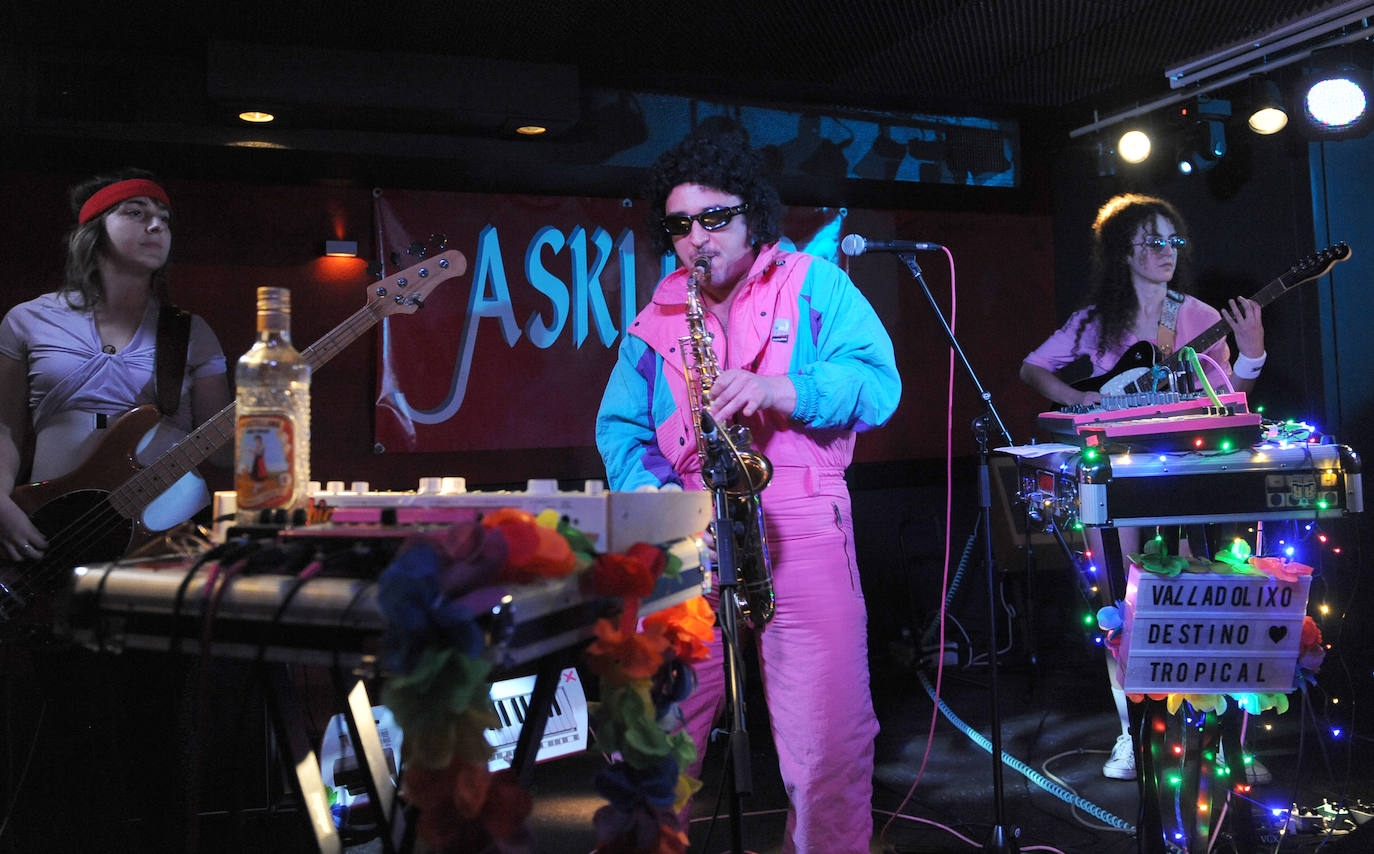 Fotos: Ritmos tropicales de Chacho Cósmico en la sala Asklepios Valladolid