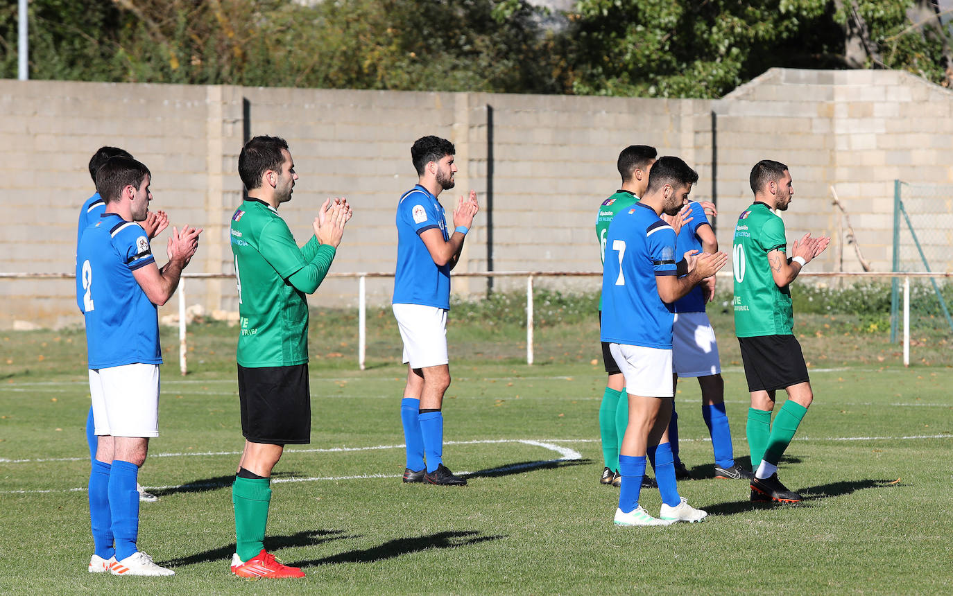 El partido ante el Villarcayo se detuvo en el minuto 8, dorsal del fallecido, en su memoria.