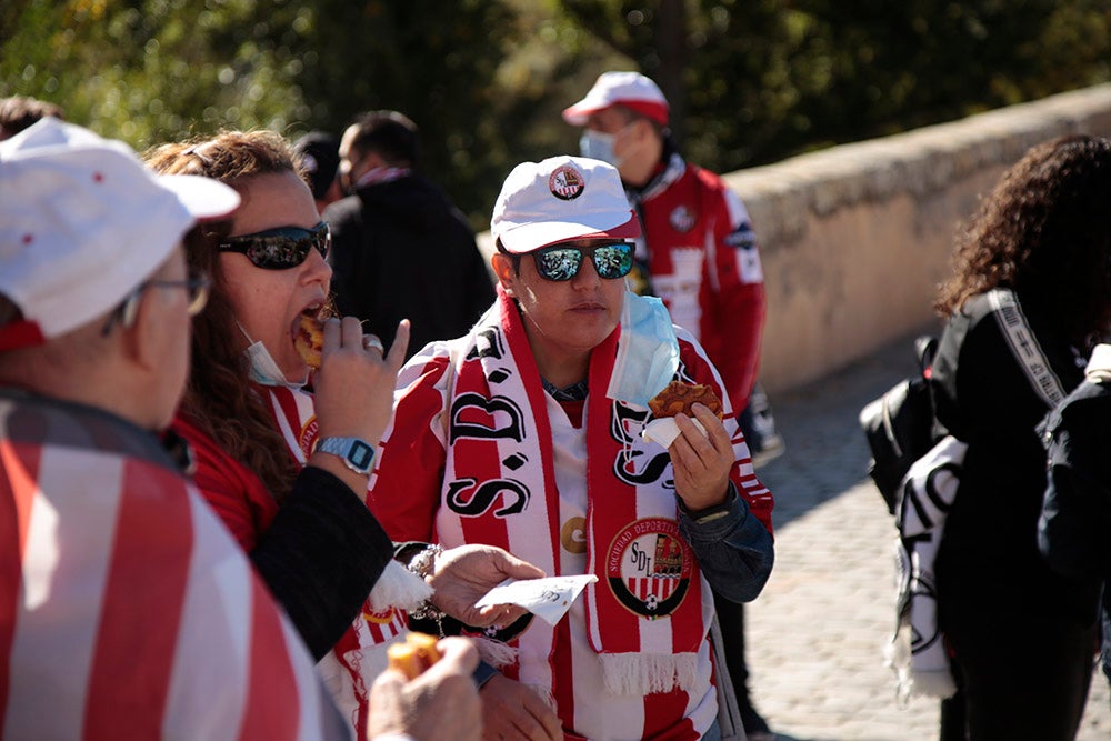 Ruta turística y gastronómica entre las aficiones de Unionistas y SD Logroñés para abrir la fiesta del fútbol popular