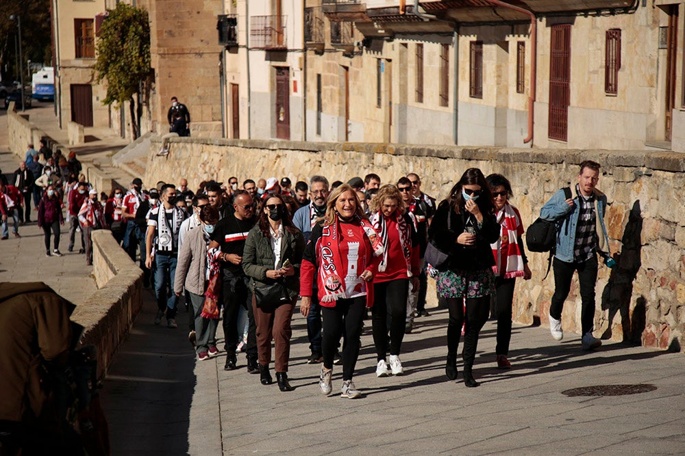 Ruta turística y gastronómica entre las aficiones de Unionistas y SD Logroñés para abrir la fiesta del fútbol popular