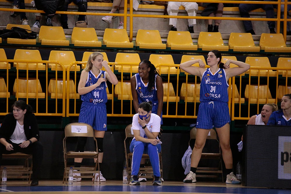 El CB Avenida sufre ante el Casademont Zaragoza para alcanzar el quinto triunfo (69-59)