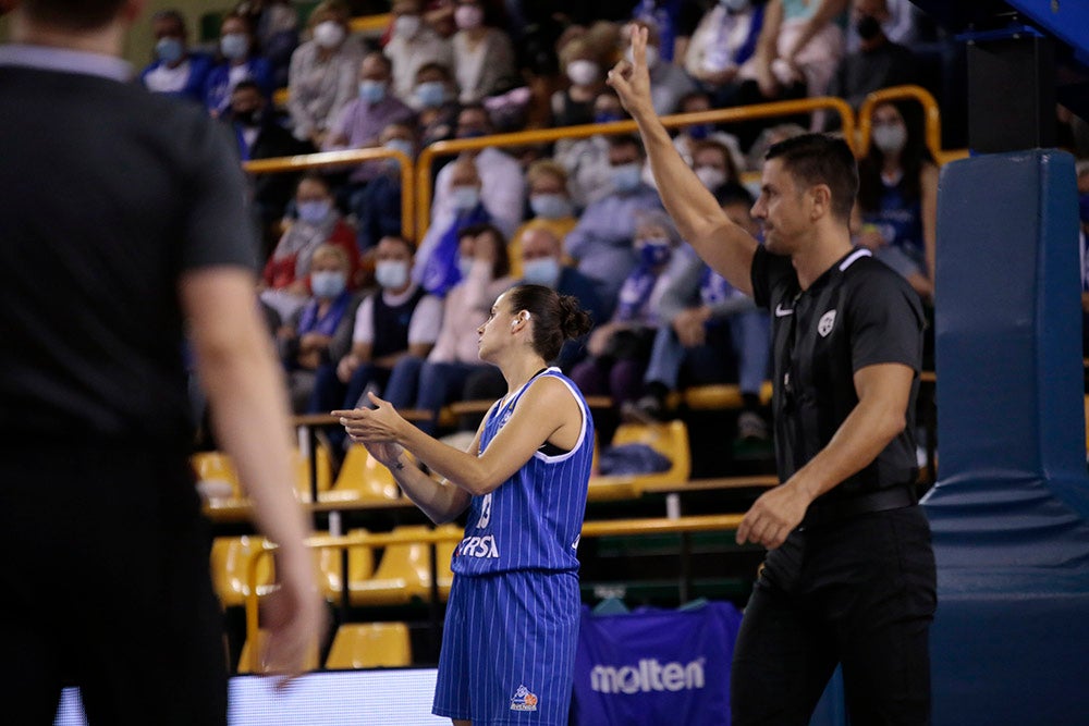 El CB Avenida sufre ante el Casademont Zaragoza para alcanzar el quinto triunfo (69-59)