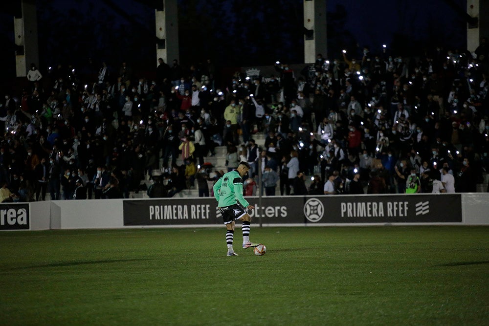 Trepidante oda al balón en la fiesta del fútbol popular entre Unionistas y la SD Logroñés (3-3)