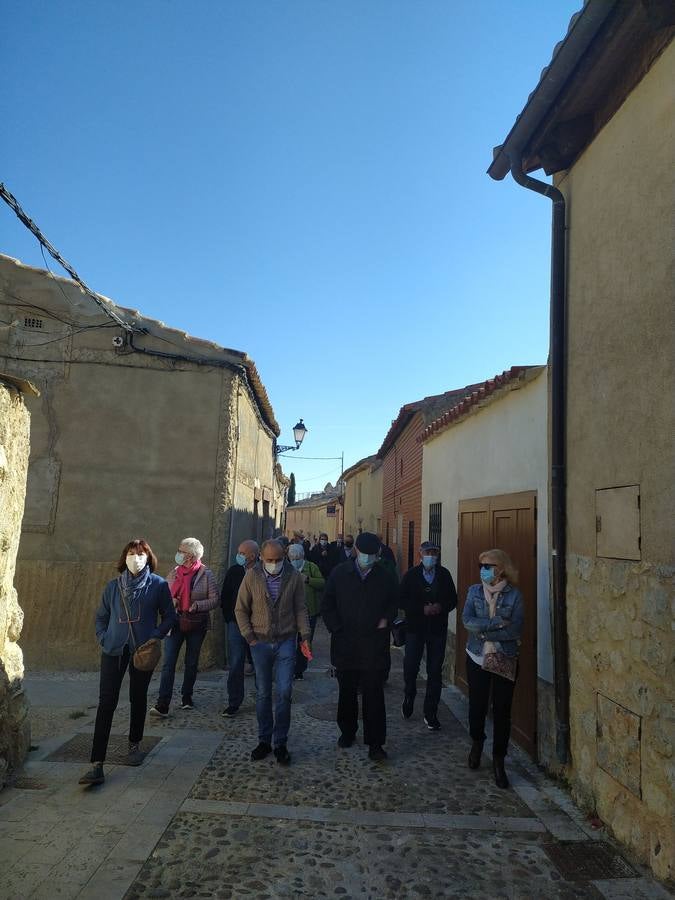 Fotos: Mayores de Villavicencio, Bolaños y Villalán visitan Urueña de la mano de Joaquín Díaz