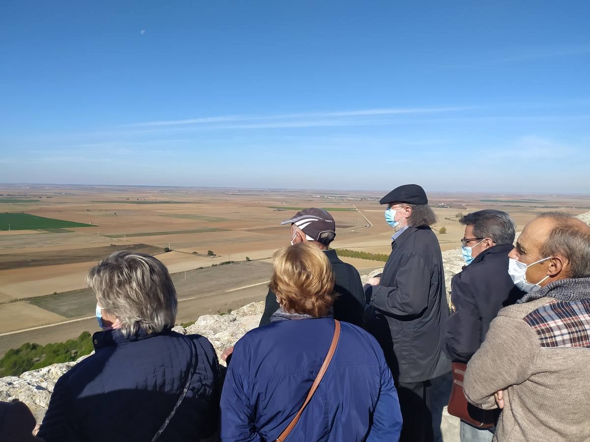 Fotos: Mayores de Villavicencio, Bolaños y Villalán visitan Urueña de la mano de Joaquín Díaz