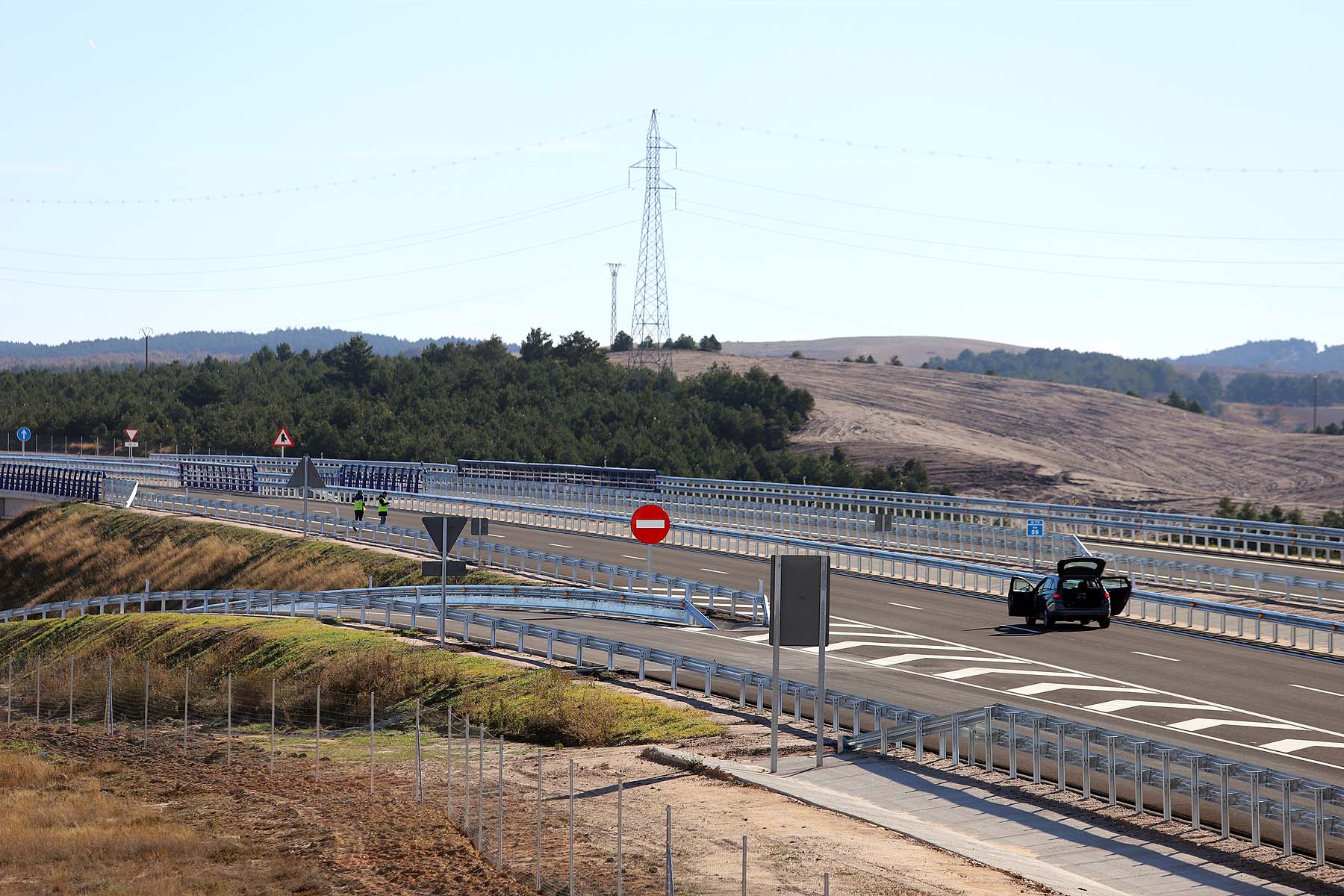 Fotos: La apertura del nuevo tramo de la A-73, inminente