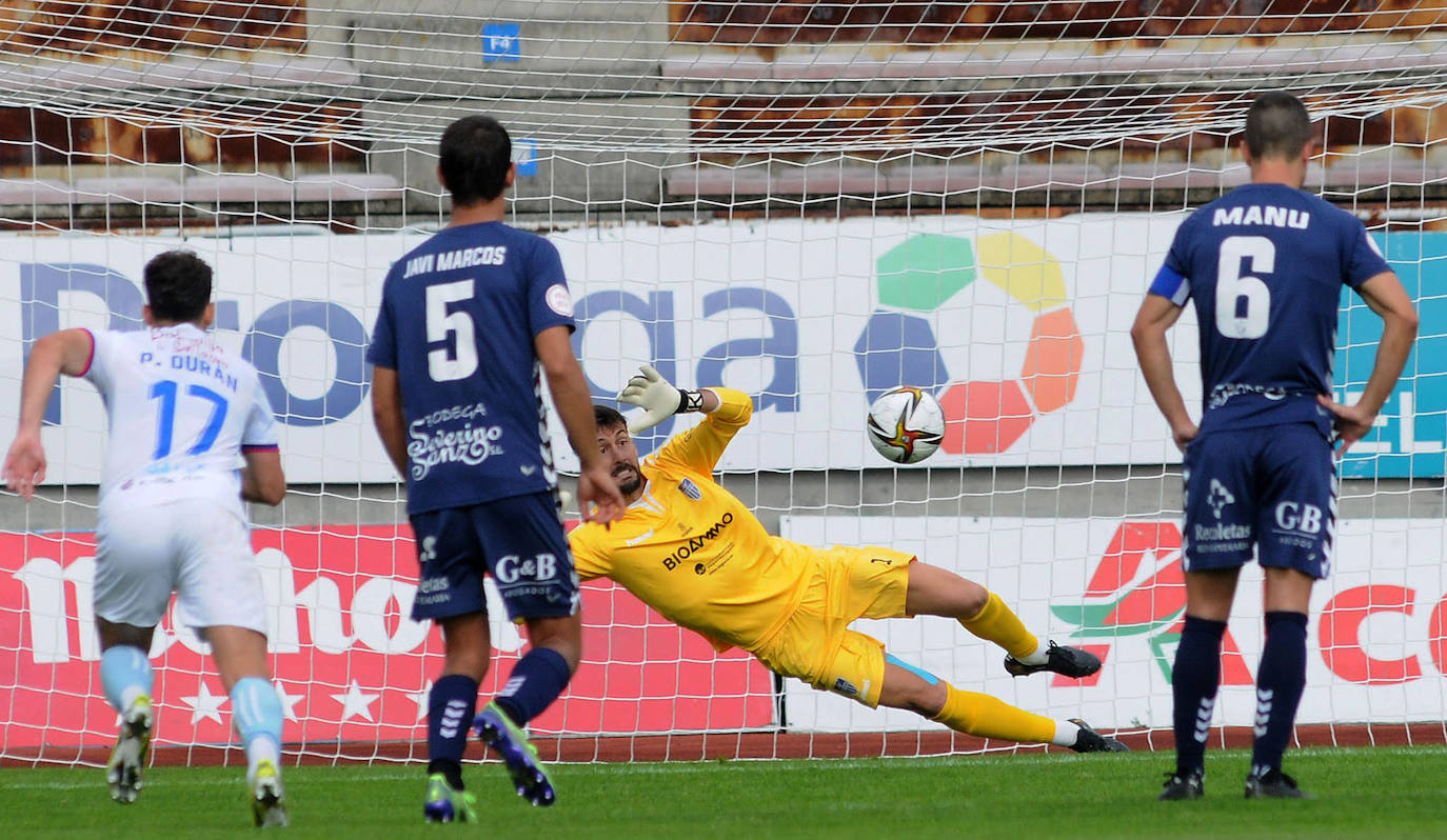 Partido entre el Compostela y la Gimnástica Segoviana 