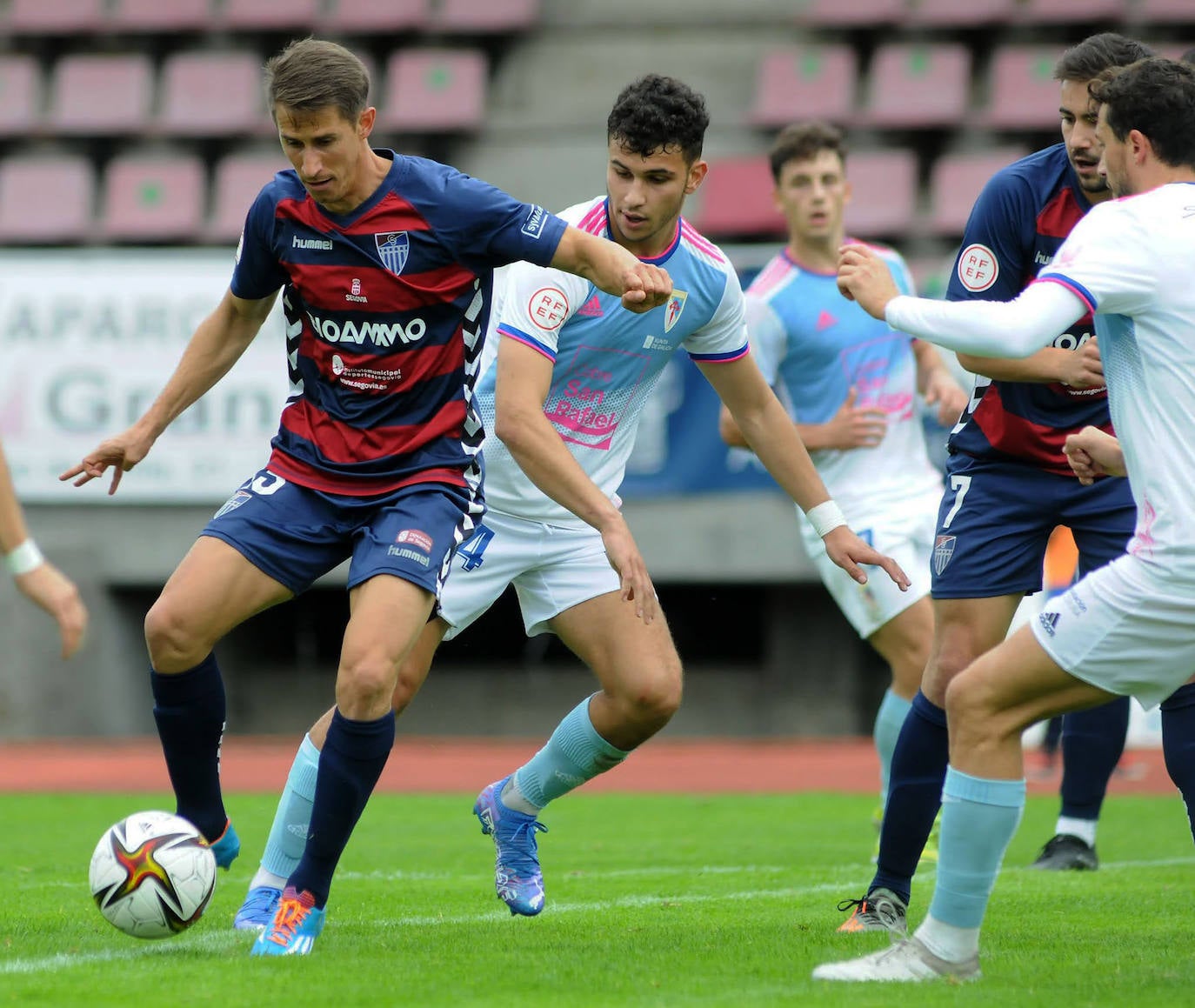 Partido entre el Compostela y la Gimnástica Segoviana 