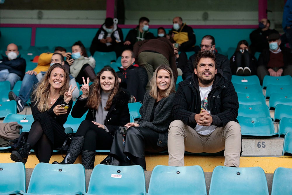 La afición del Salamanca CF UDS sigue sin poder celebrar goles en un Helmántico que acabó asistiendo a la celebración de los seguidores de la Unión Adarve 