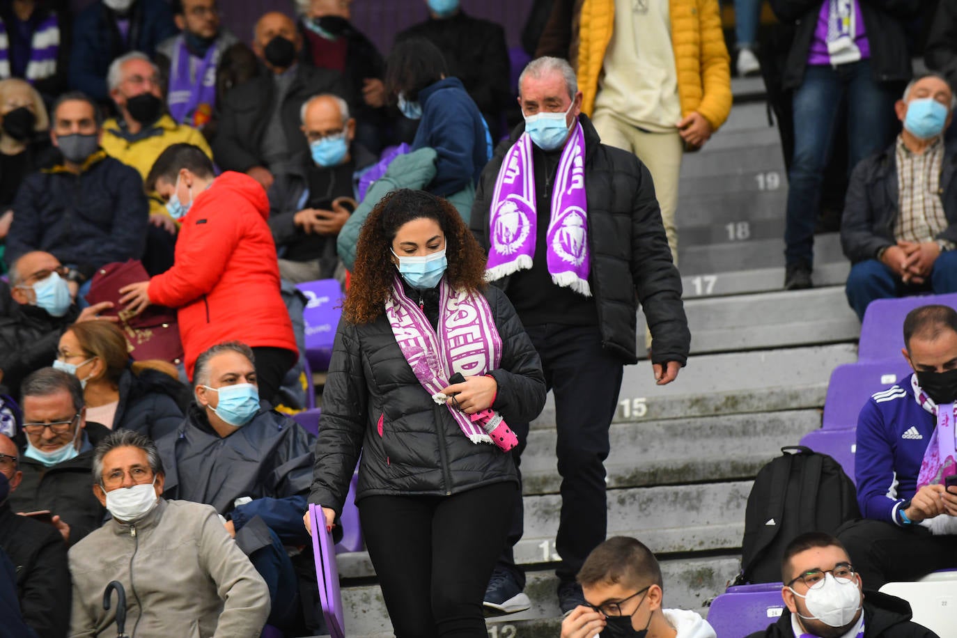 Fotos: Las imágenes de la grada de Zorrilla en el Real Valladolid-Eibar
