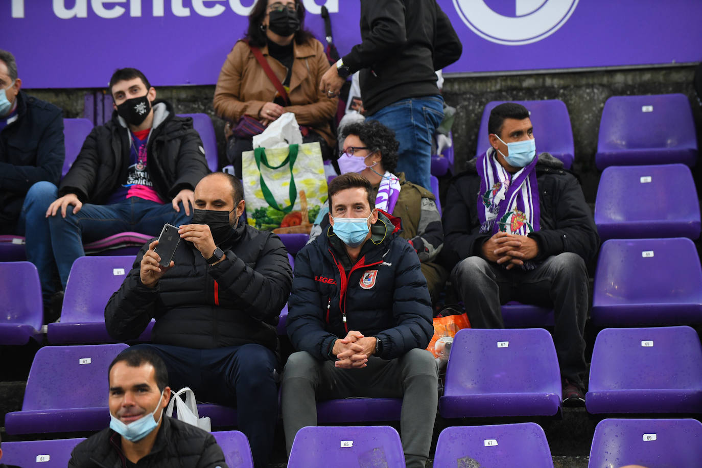 Fotos: Las imágenes de la grada de Zorrilla en el Real Valladolid-Eibar