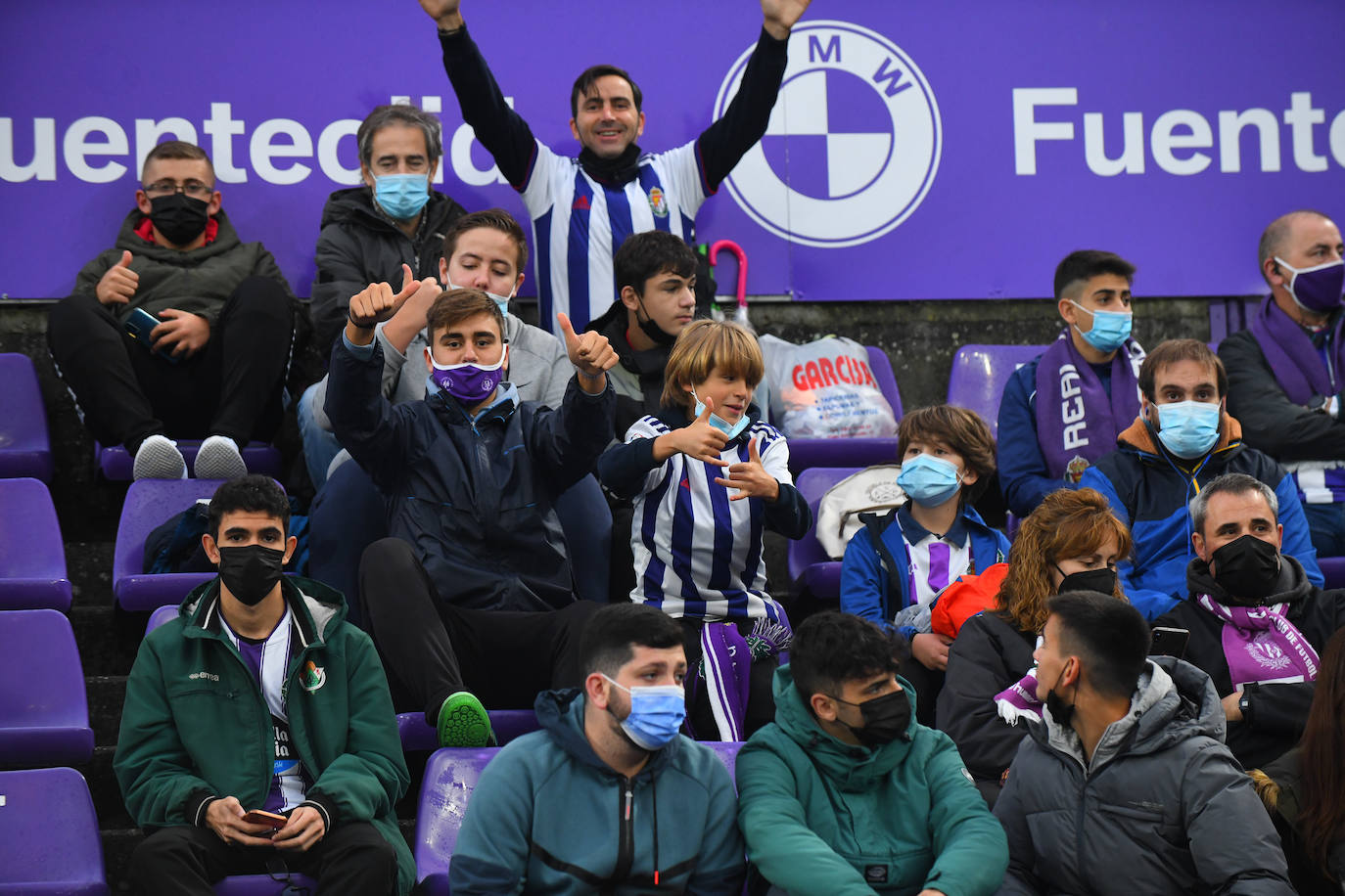 Fotos: Las imágenes de la grada de Zorrilla en el Real Valladolid-Eibar
