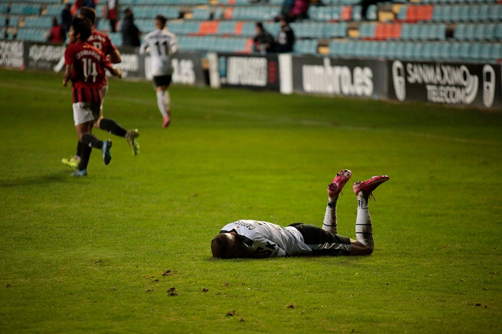 Pesadilla para el Salamanca UDS en el Helmántico ante el líder Unión Adarve (0-1)