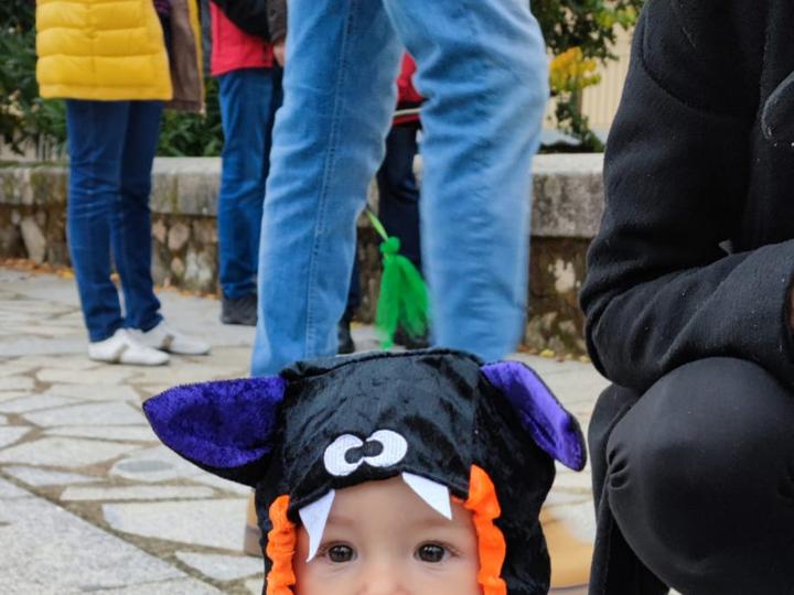 Calbochada y disfraces de Halloween en Linares de Riofrío, Villanueva del Conde y Nava de Francia